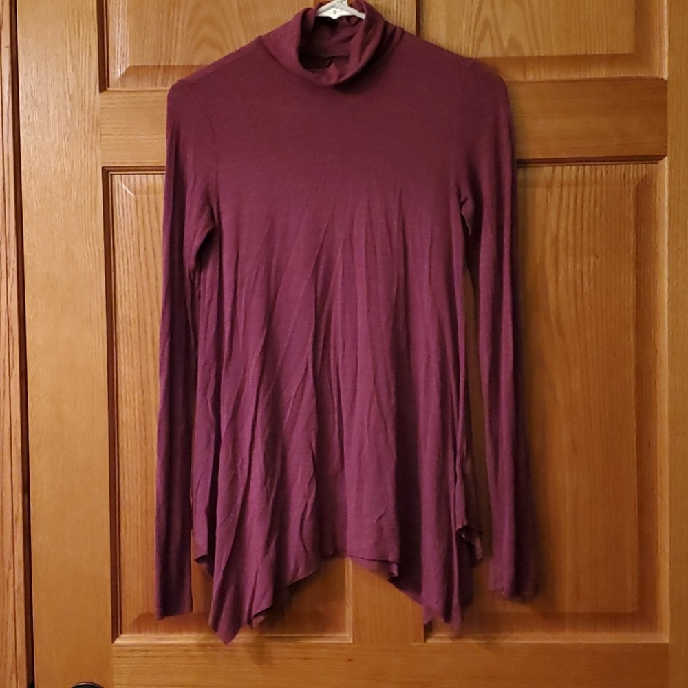American Eagle shirt